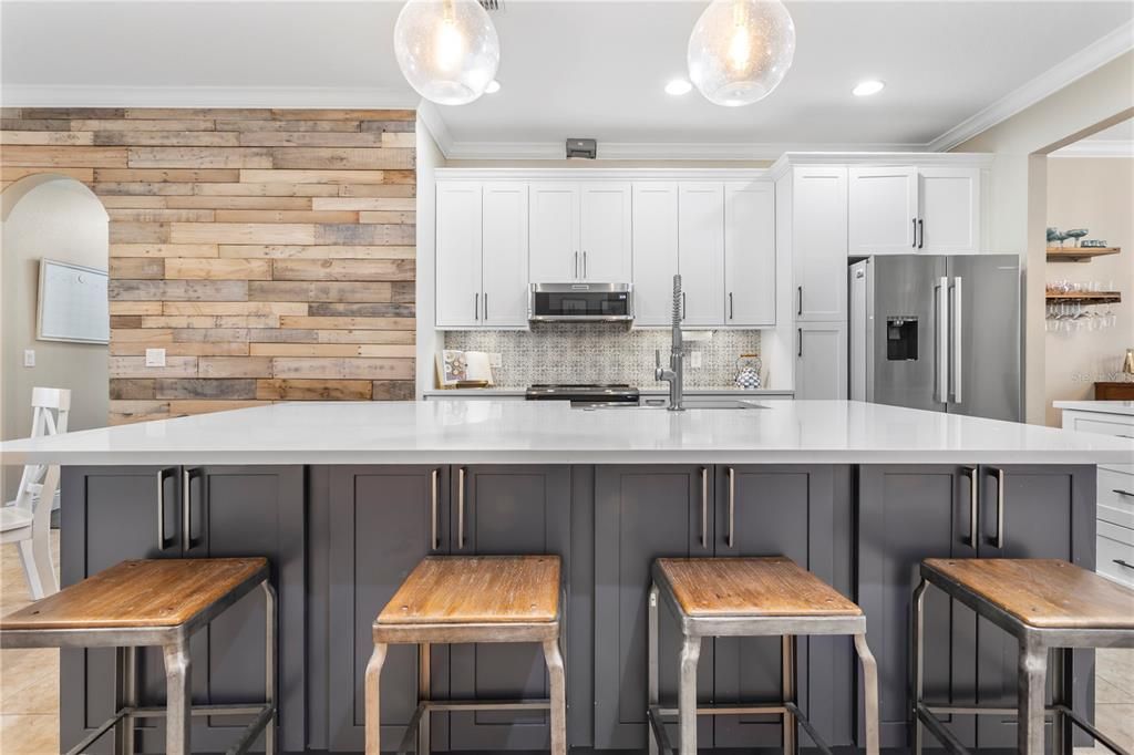 For Sale: $600,000 (4 beds, 2 baths, 2210 Square Feet)