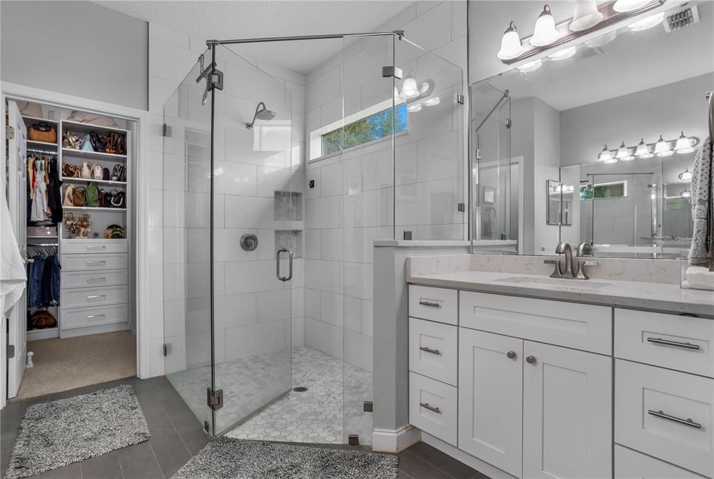 For Sale: $600,000 (4 beds, 2 baths, 2210 Square Feet)