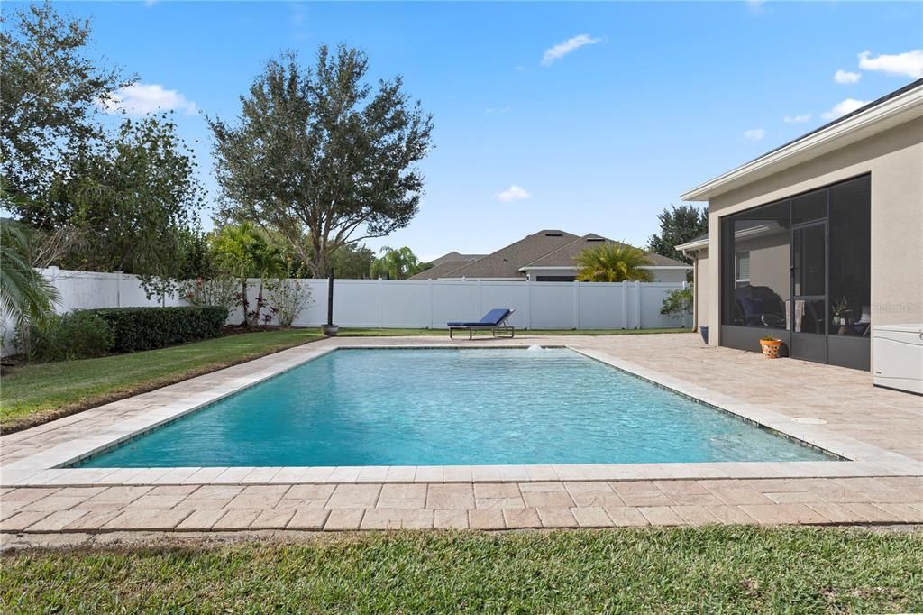 For Sale: $600,000 (4 beds, 2 baths, 2210 Square Feet)