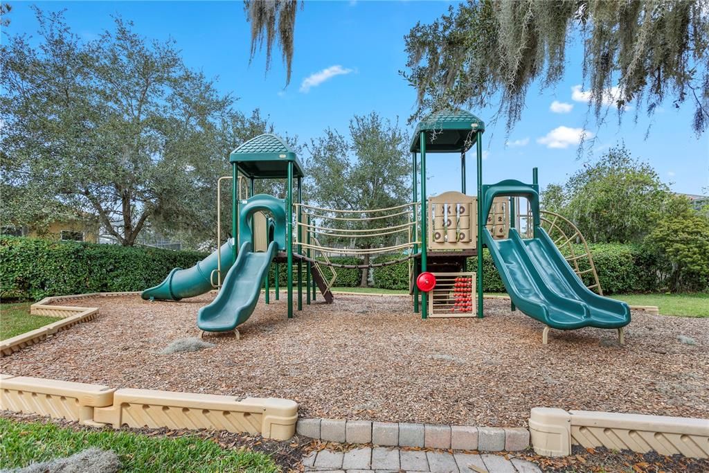 For Sale: $600,000 (4 beds, 2 baths, 2210 Square Feet)