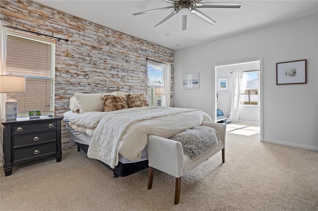 For Sale: $600,000 (4 beds, 2 baths, 2210 Square Feet)