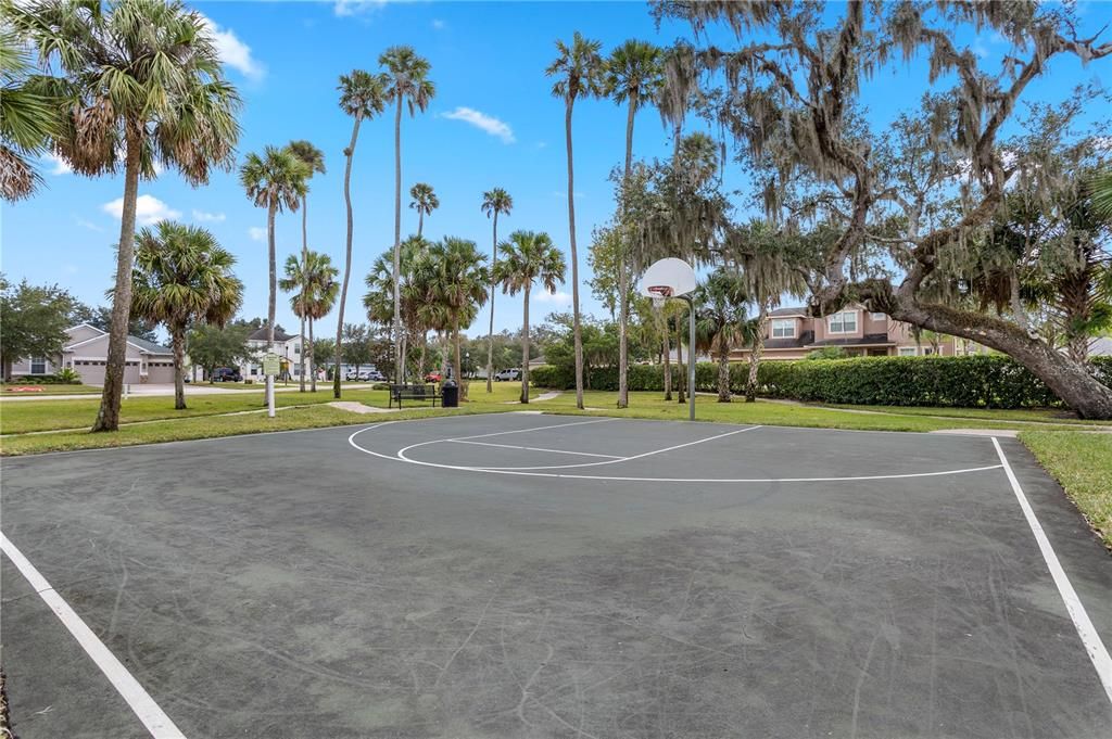 For Sale: $600,000 (4 beds, 2 baths, 2210 Square Feet)