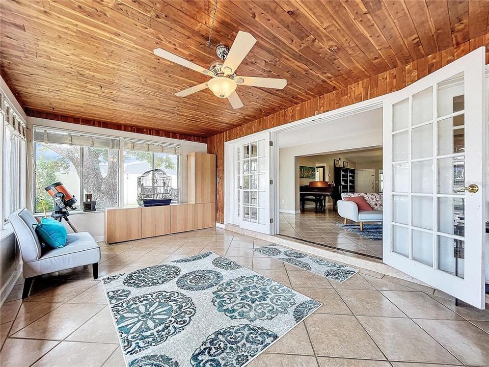 For Sale: $675,000 (2 beds, 2 baths, 1742 Square Feet)