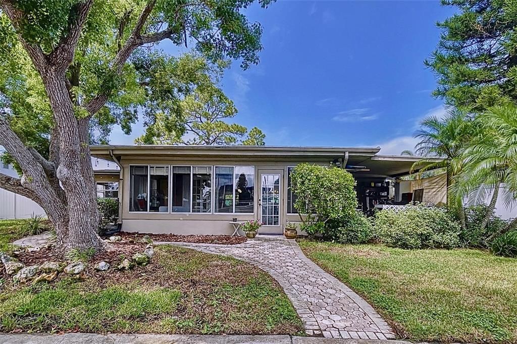 For Sale: $675,000 (2 beds, 2 baths, 1742 Square Feet)