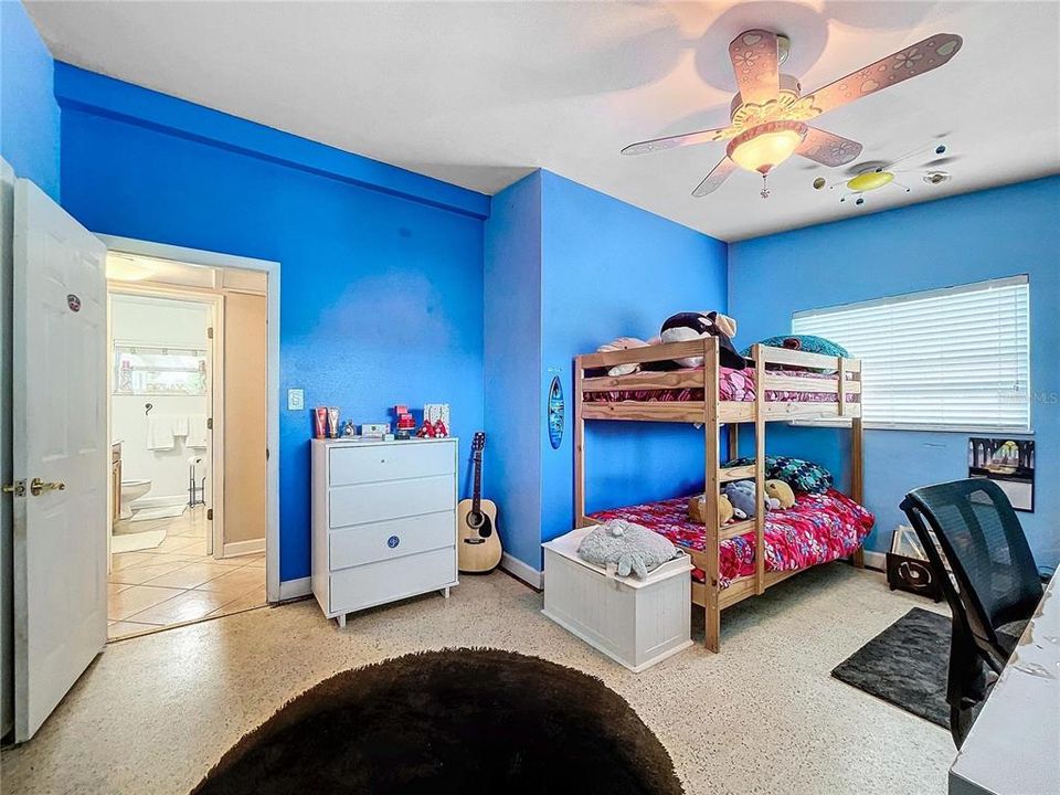 For Sale: $675,000 (2 beds, 2 baths, 1742 Square Feet)