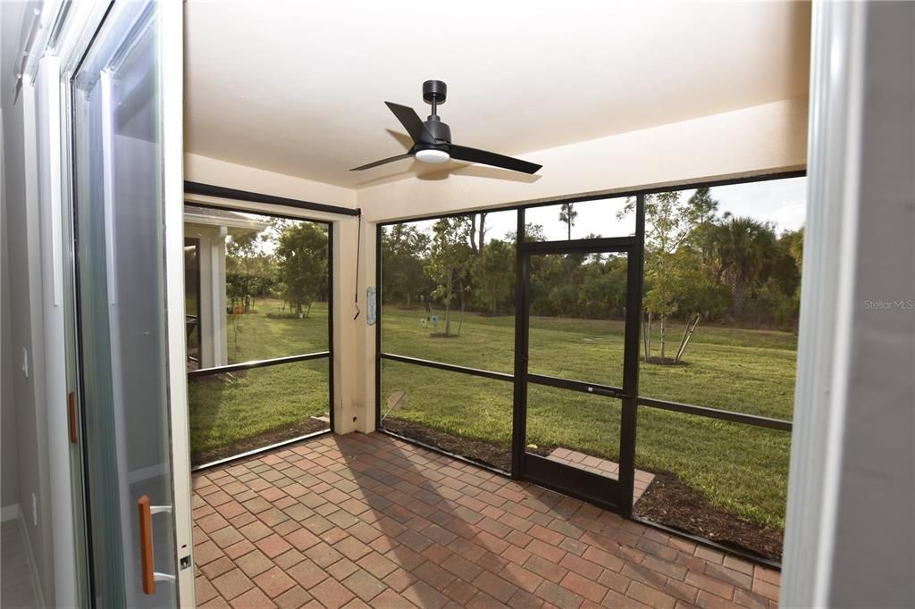 For Sale: $235,000 (2 beds, 2 baths, 1516 Square Feet)