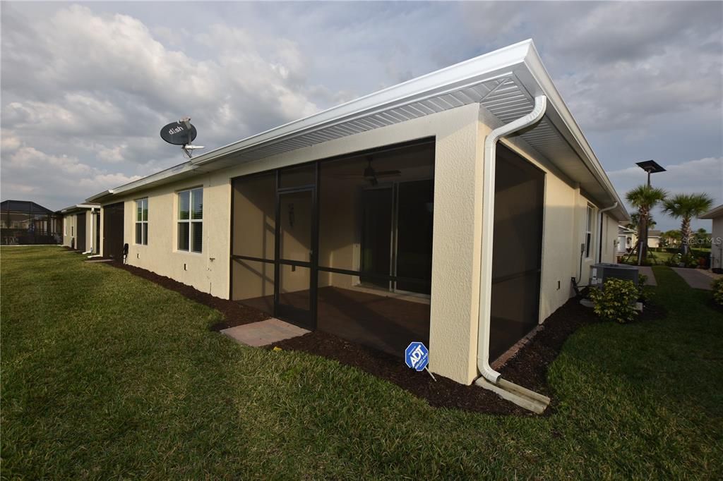 For Sale: $235,000 (2 beds, 2 baths, 1516 Square Feet)