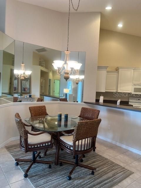 En Venta: $279,000 (2 camas, 2 baños, 1477 Pies cuadrados)