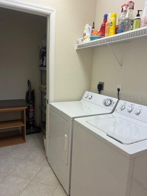 En Venta: $279,000 (2 camas, 2 baños, 1477 Pies cuadrados)