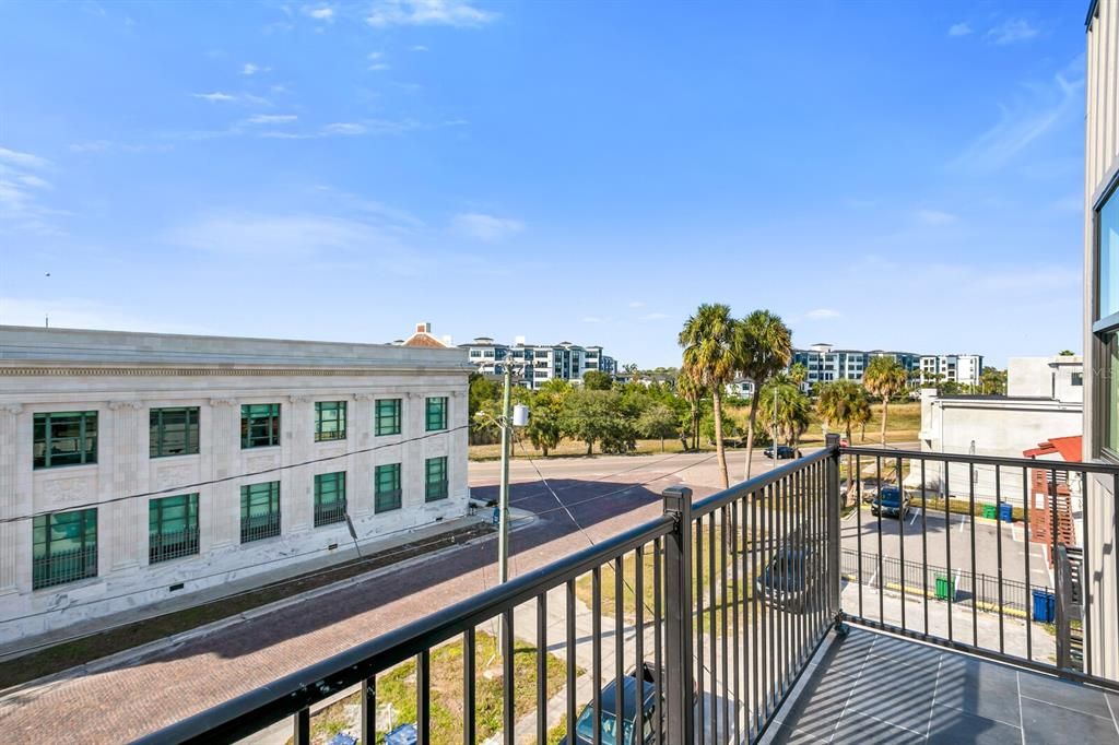 В аренду: $4,800 (4 спален, 4 ванн, 2287 Квадратных фут)