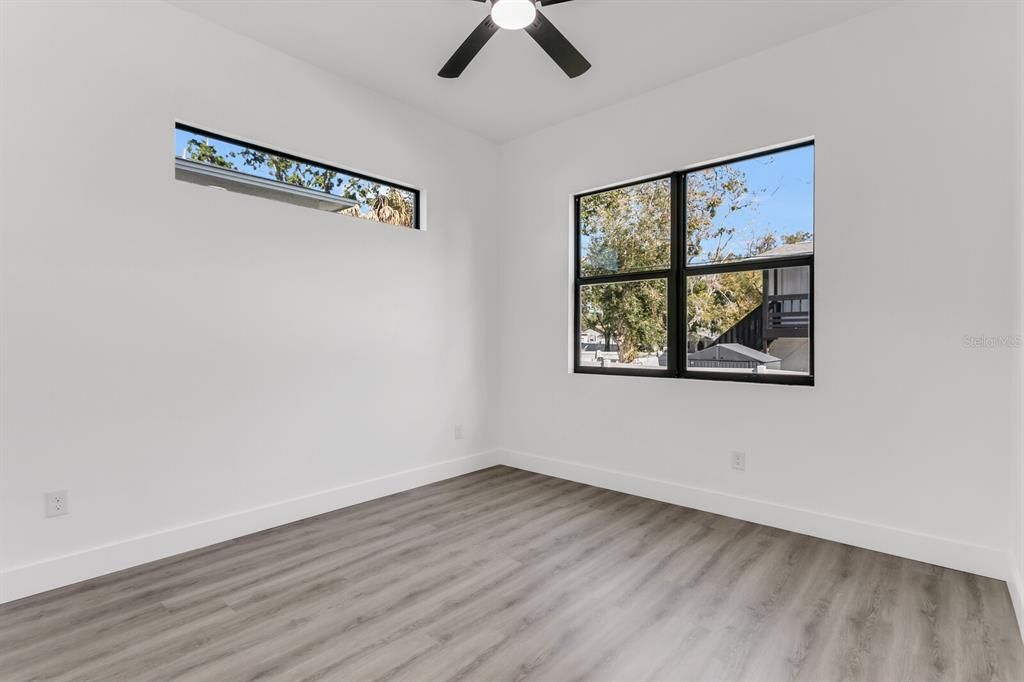 В аренду: $4,800 (4 спален, 4 ванн, 2287 Квадратных фут)