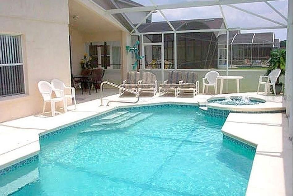 For Rent: $2,350 (4 beds, 3 baths, 1822 Square Feet)