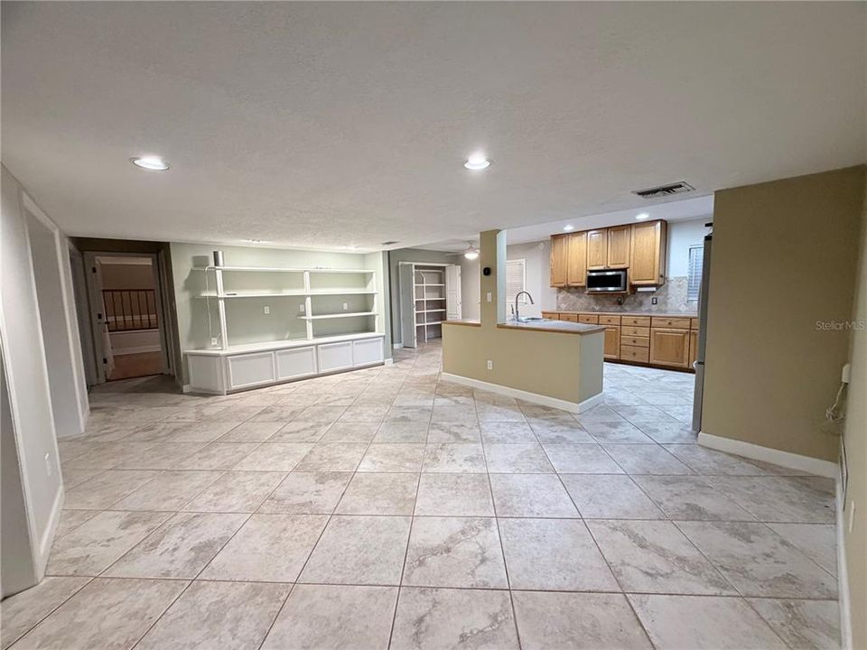 For Rent: $3,700 (4 beds, 3 baths, 2751 Square Feet)