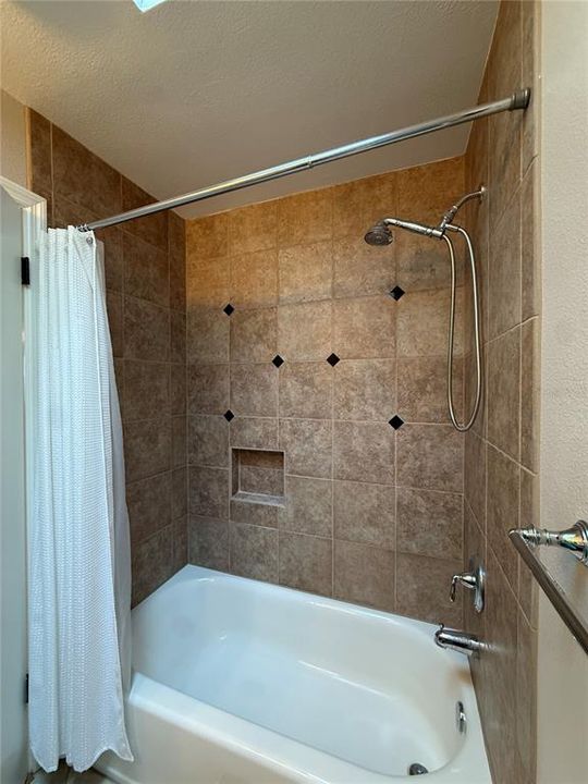 For Rent: $3,700 (4 beds, 3 baths, 2751 Square Feet)