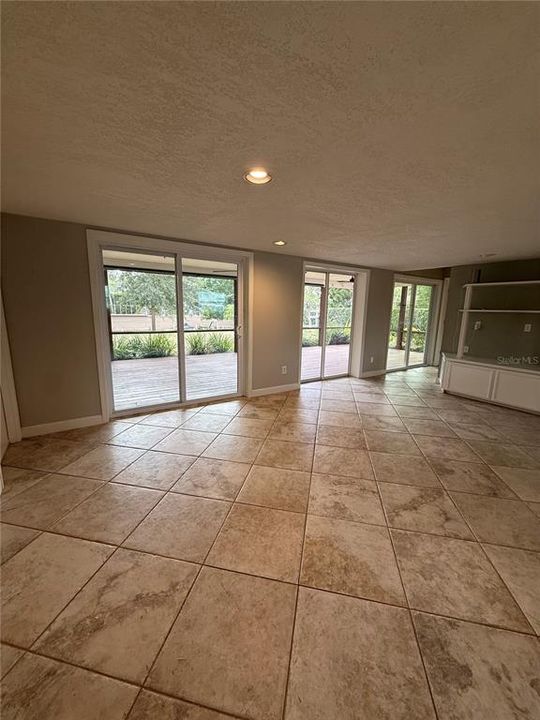 For Rent: $3,700 (4 beds, 3 baths, 2751 Square Feet)