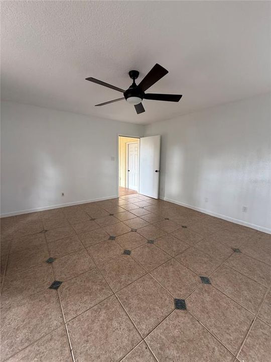 For Rent: $3,700 (4 beds, 3 baths, 2751 Square Feet)
