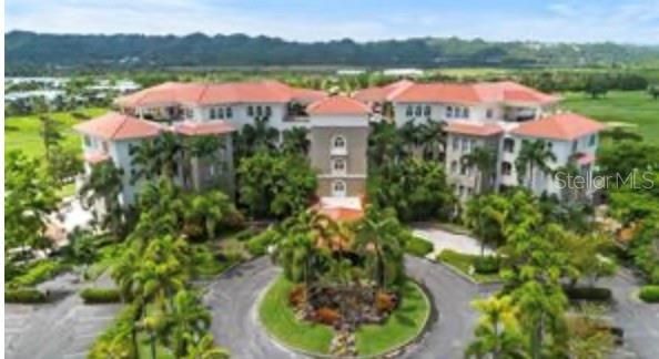Recently Sold: $2,750,000 (3 beds, 3 baths, 2336 Square Feet)