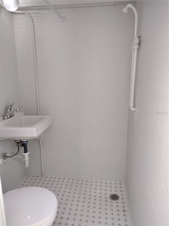 For Rent: $2,500 (3 beds, 1 baths, 1093 Square Feet)