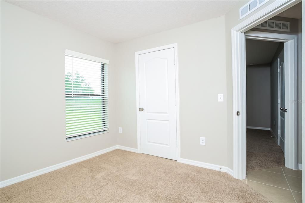 出租: $1,940 (4 贝兹, 2 浴室, 1851 平方英尺)