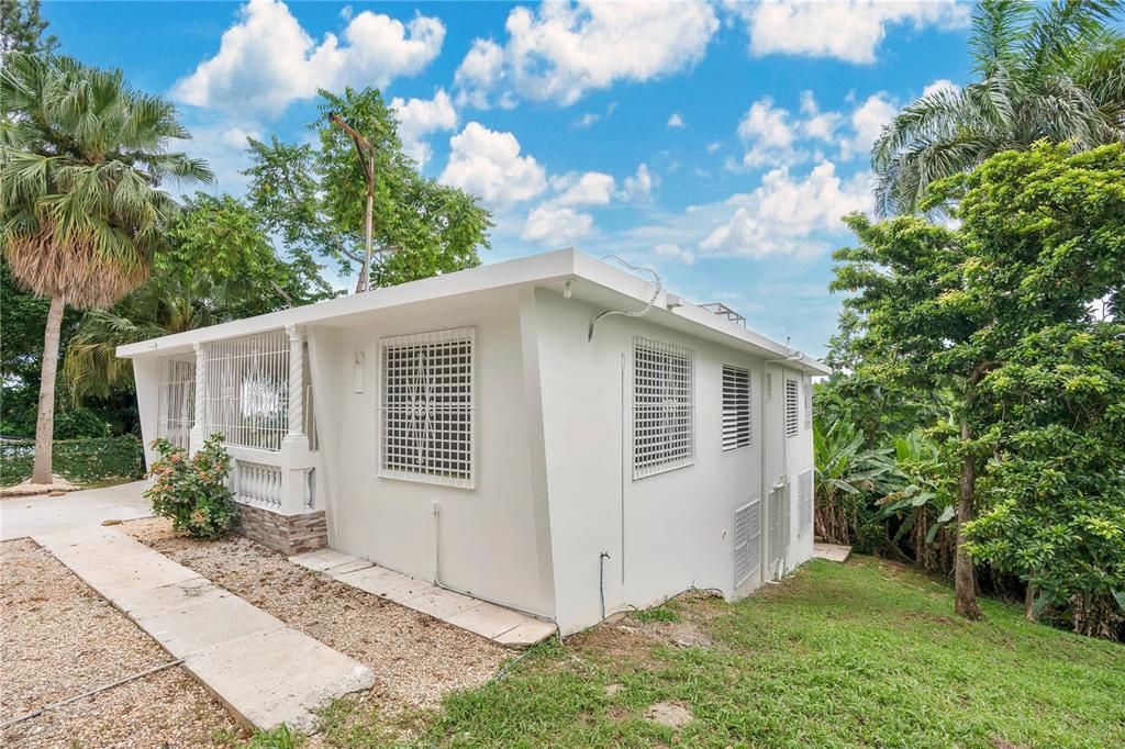 En Venta: $329,000 (7 camas, 4 baños, 2100 Pies cuadrados)