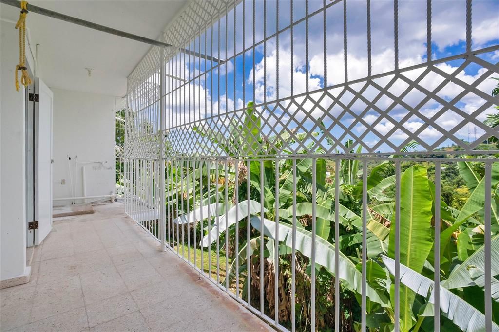 En Venta: $329,000 (7 camas, 4 baños, 2100 Pies cuadrados)