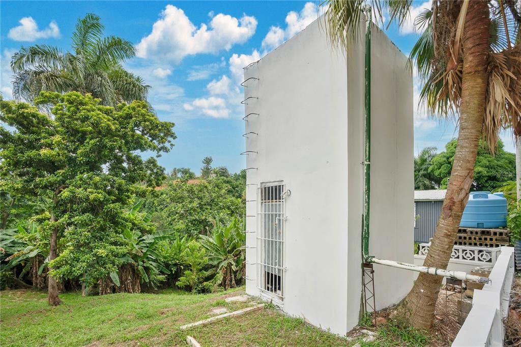 En Venta: $329,000 (7 camas, 4 baños, 2100 Pies cuadrados)