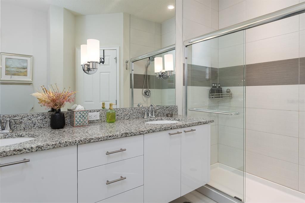 待售: $320,000 (3 贝兹, 3 浴室, 1501 平方英尺)