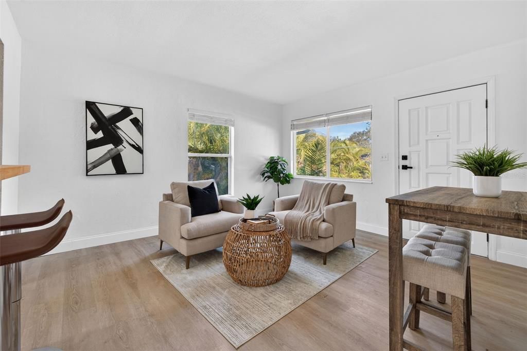 For Sale: $379,900 (3 beds, 2 baths, 1044 Square Feet)