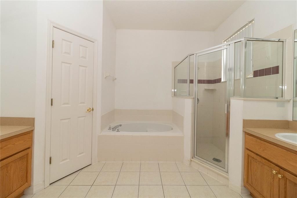 En Renta: $2,450 (4 camas, 3 baños, 2532 Pies cuadrados)