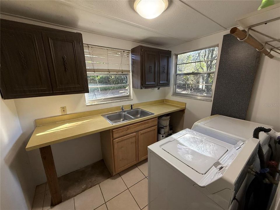 待售: $419,000 (3 贝兹, 2 浴室, 1500 平方英尺)