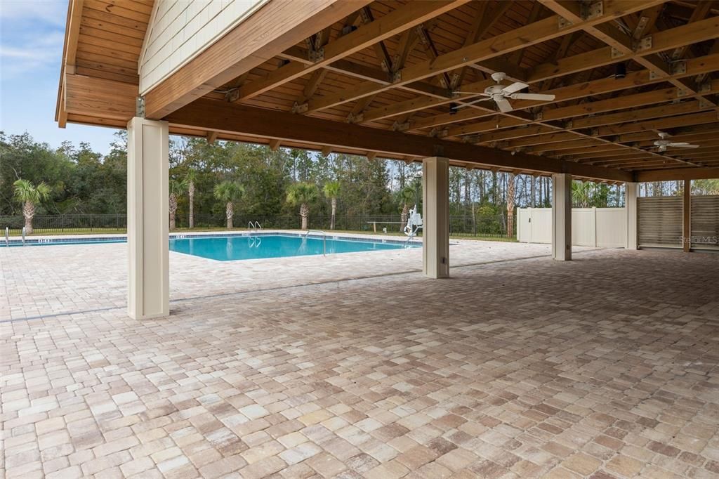 En Venta: $300,000 (3 camas, 2 baños, 1477 Pies cuadrados)