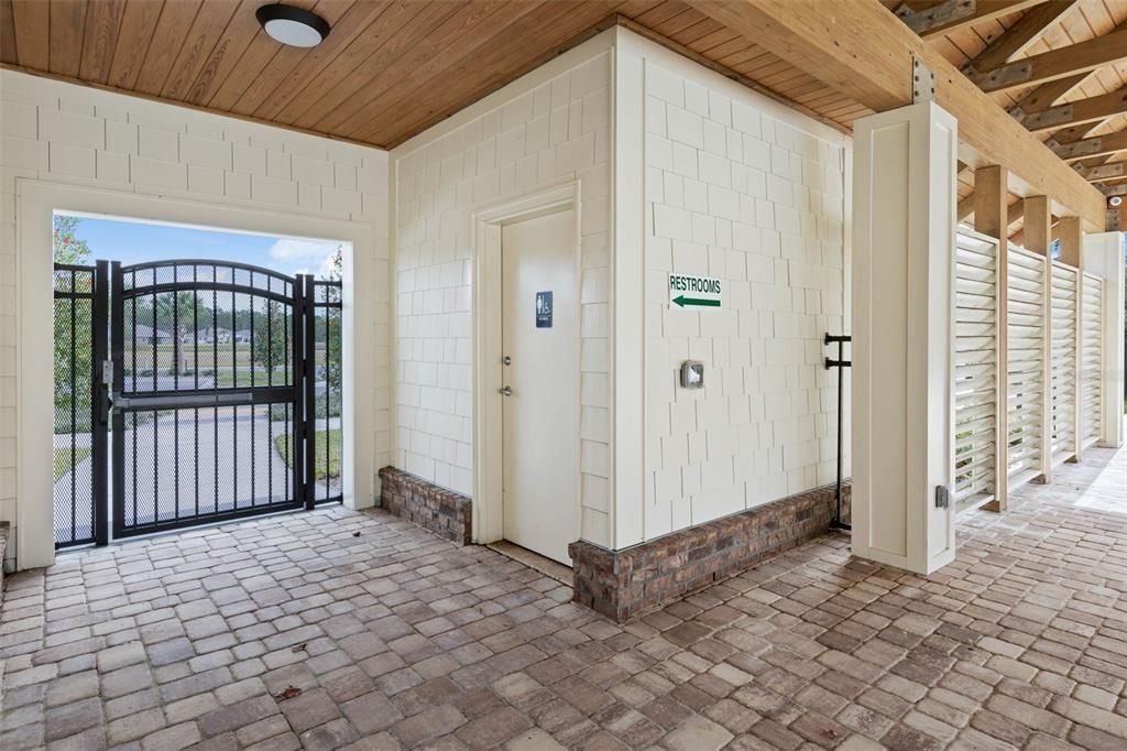 En Venta: $300,000 (3 camas, 2 baños, 1477 Pies cuadrados)