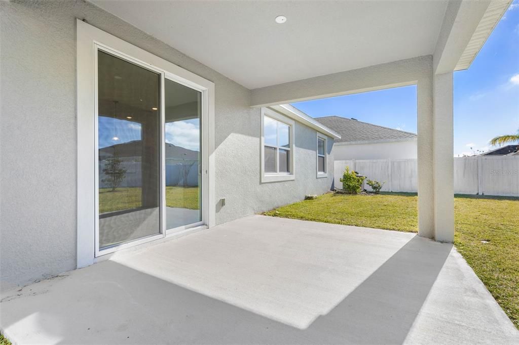 En Venta: $300,000 (3 camas, 2 baños, 1477 Pies cuadrados)