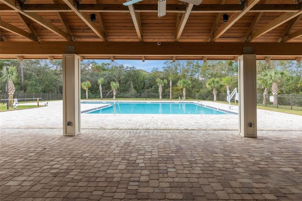 En Venta: $300,000 (3 camas, 2 baños, 1477 Pies cuadrados)