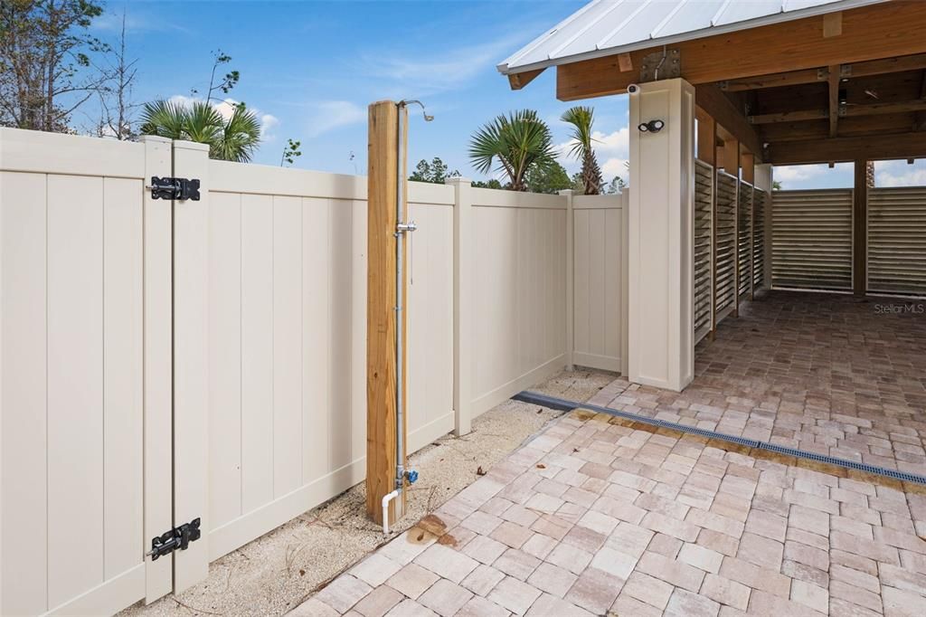 En Venta: $300,000 (3 camas, 2 baños, 1477 Pies cuadrados)