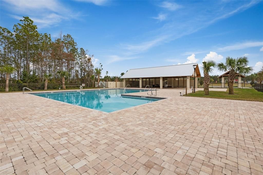 En Venta: $300,000 (3 camas, 2 baños, 1477 Pies cuadrados)