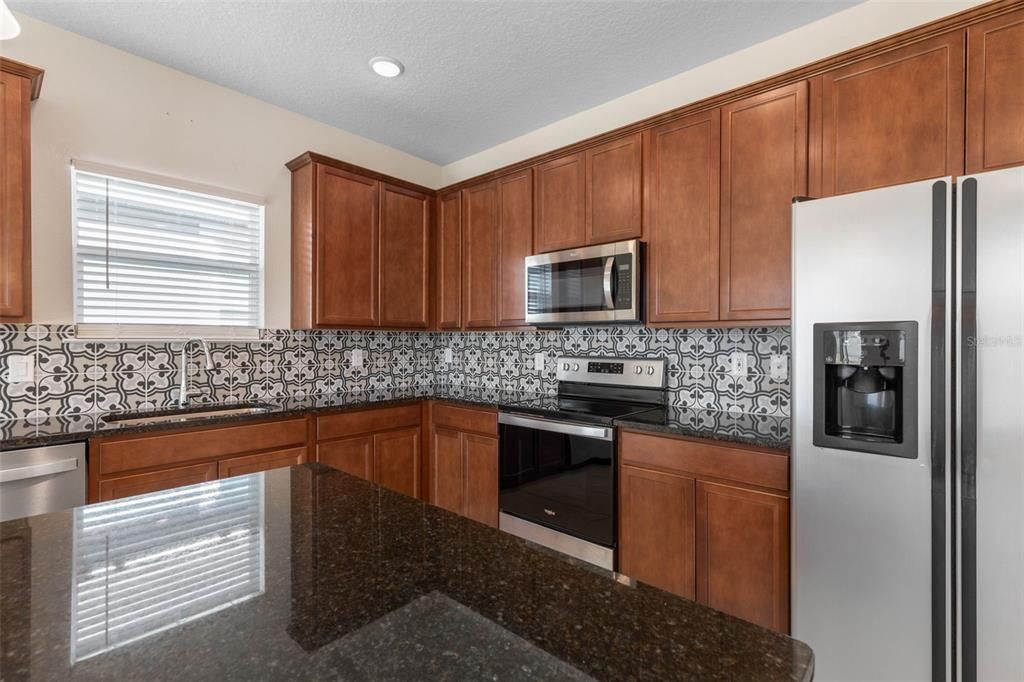 En Venta: $300,000 (3 camas, 2 baños, 1477 Pies cuadrados)