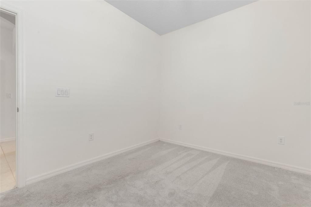 En Venta: $300,000 (3 camas, 2 baños, 1477 Pies cuadrados)