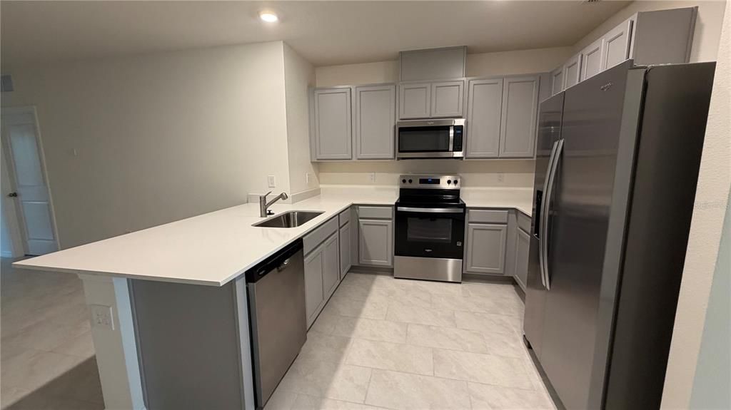 出租: $1,950 (3 贝兹, 2 浴室, 1504 平方英尺)