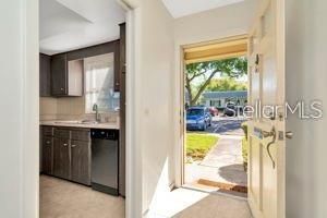 For Rent: $1,450 (2 beds, 2 baths, 961 Square Feet)