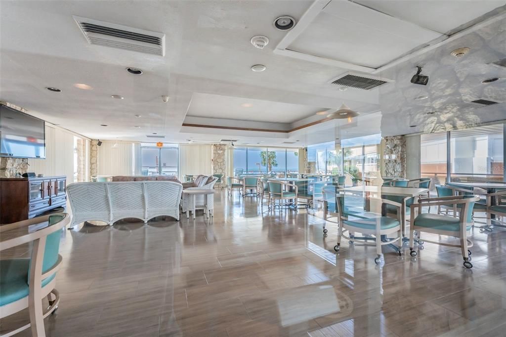 For Sale: $499,900 (2 beds, 2 baths, 1345 Square Feet)