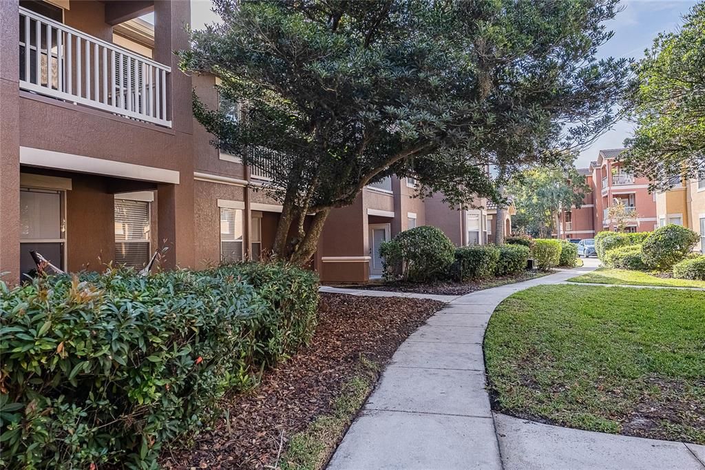 For Sale: $206,000 (1 beds, 1 baths, 621 Square Feet)