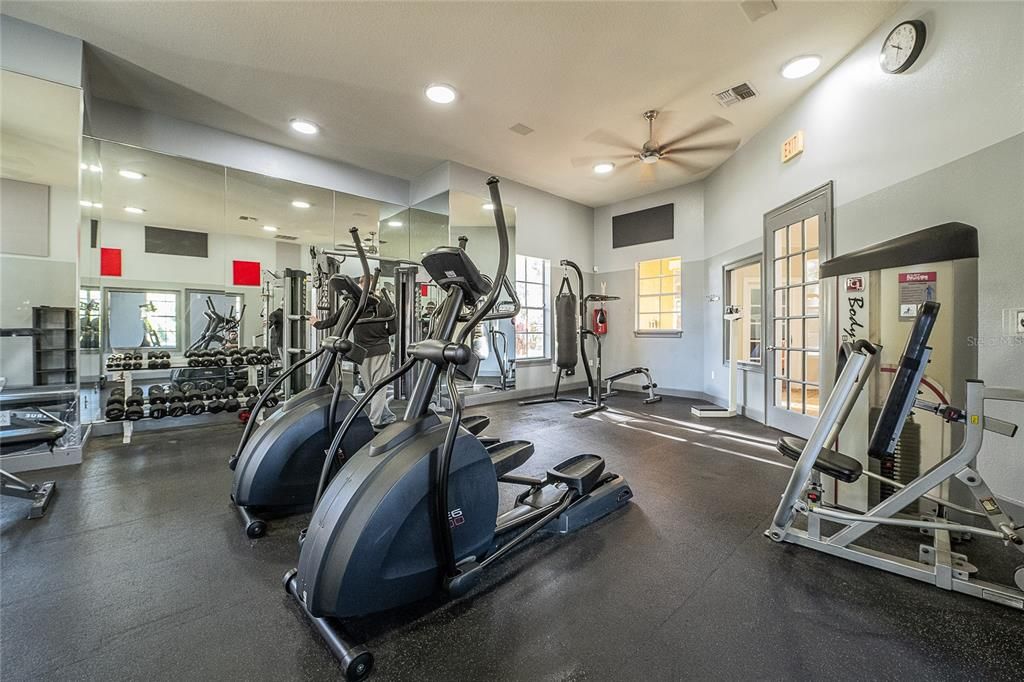 For Sale: $206,000 (1 beds, 1 baths, 621 Square Feet)