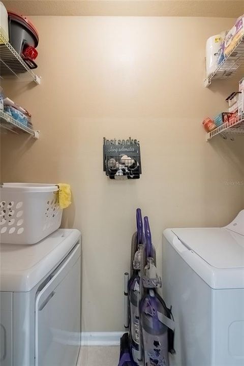 For Sale: $206,000 (1 beds, 1 baths, 621 Square Feet)