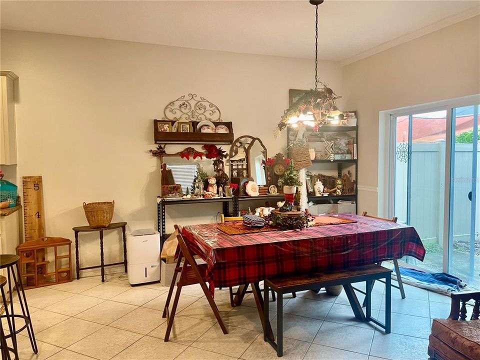 待售: $779,999 (8 贝兹, 6 浴室, 4330 平方英尺)