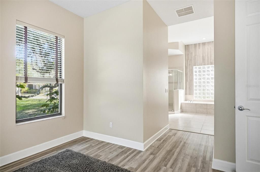 En Venta: $678,900 (5 camas, 3 baños, 2876 Pies cuadrados)