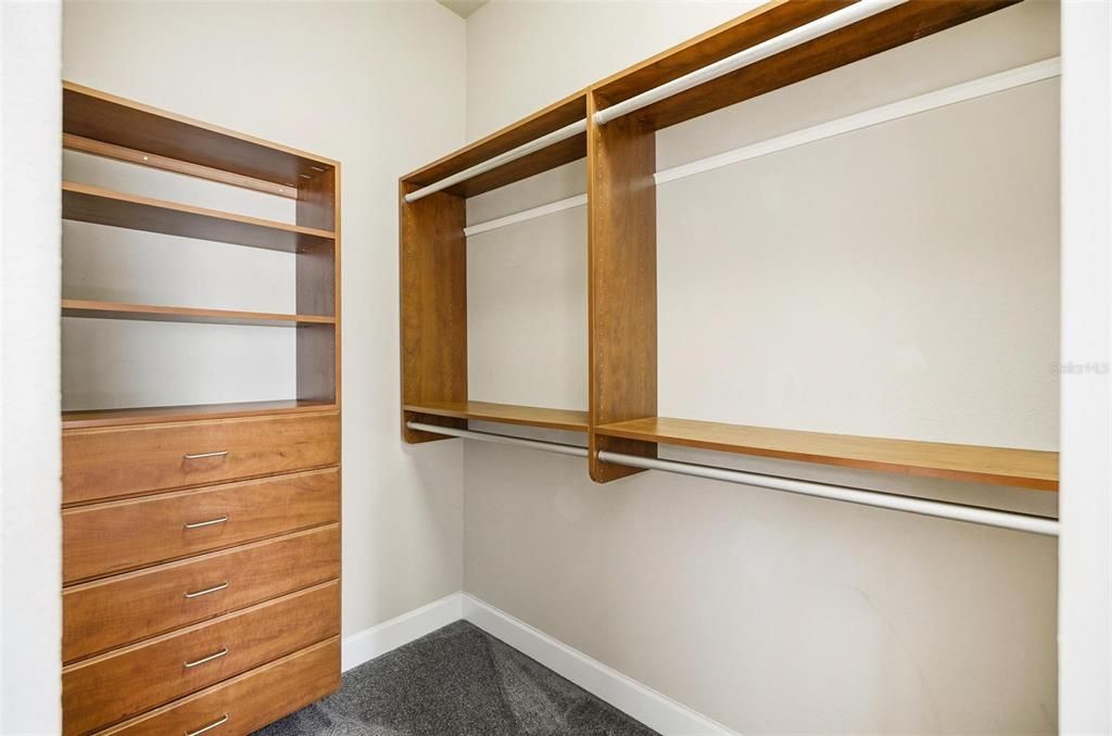 En Venta: $678,900 (5 camas, 3 baños, 2876 Pies cuadrados)