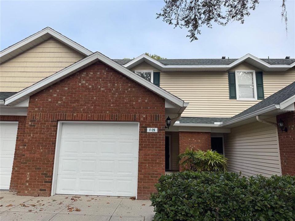 For Sale: $205,000 (2 beds, 2 baths, 1465 Square Feet)