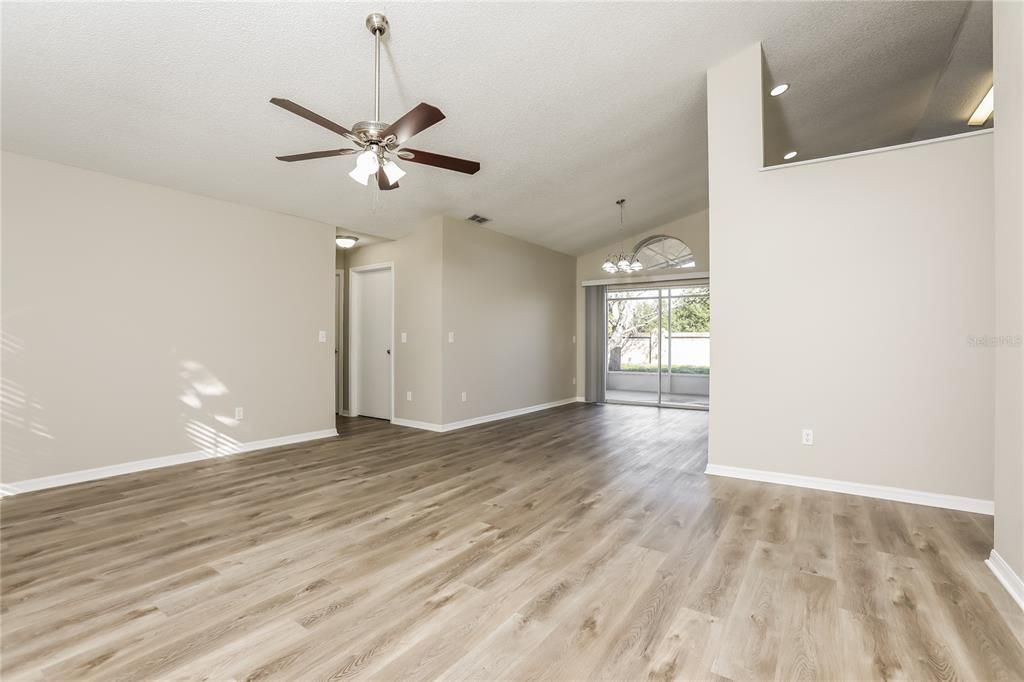 For Rent: $2,140 (3 beds, 2 baths, 1548 Square Feet)