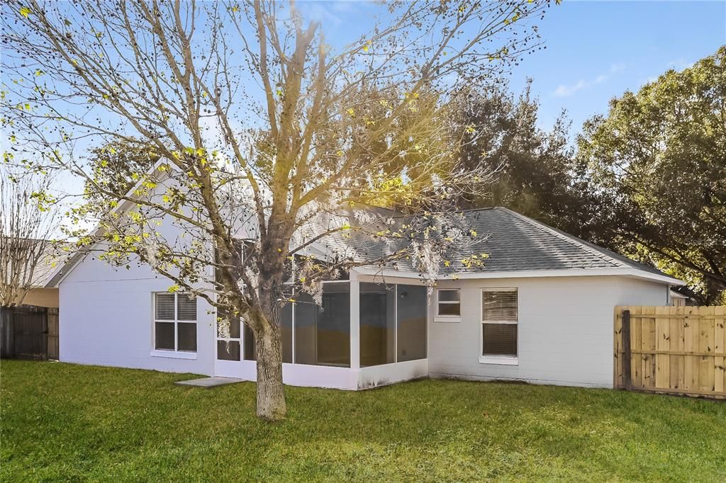 For Rent: $2,140 (3 beds, 2 baths, 1548 Square Feet)